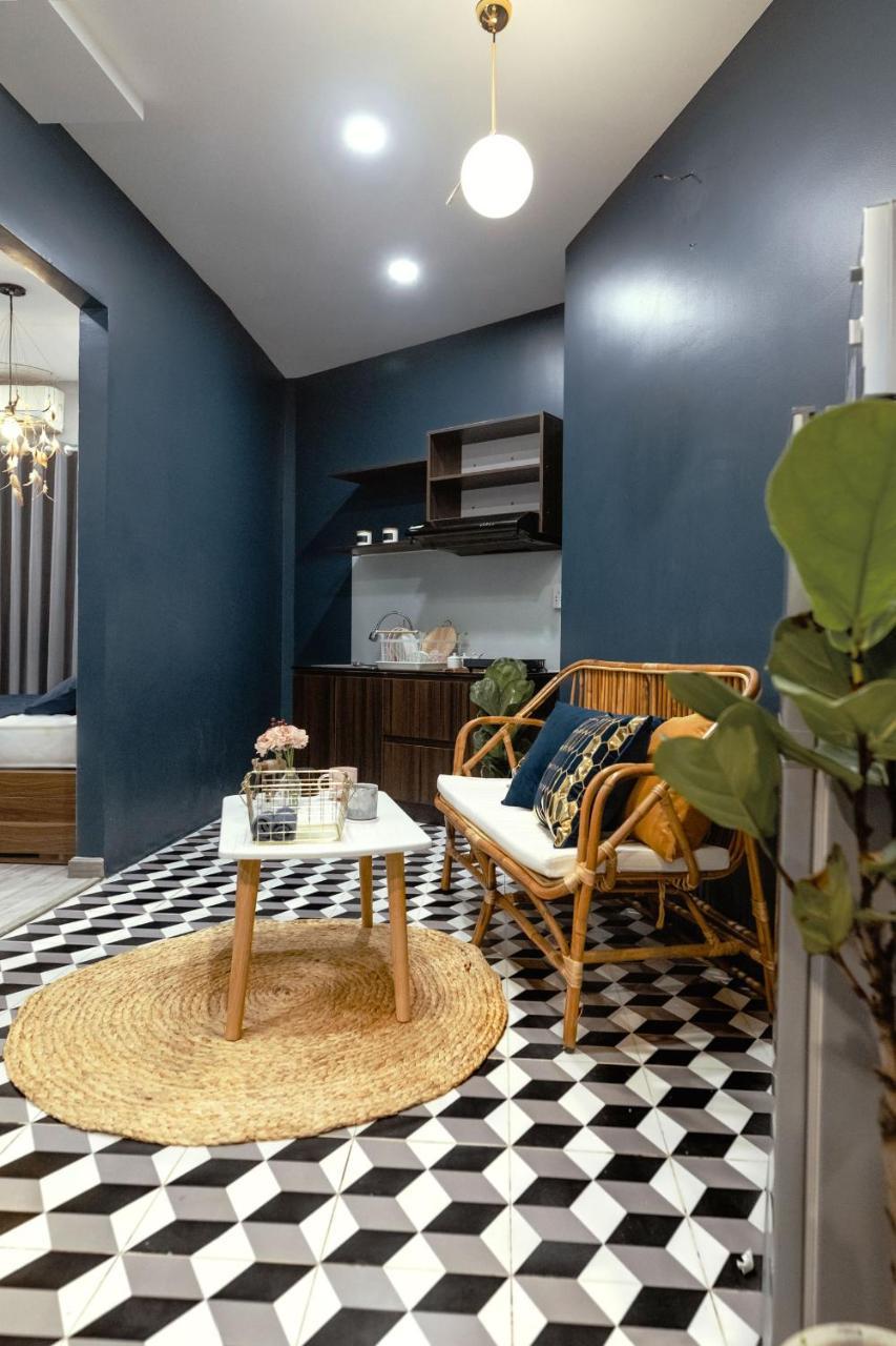 Chilla Palace Homestay Хошимин Екстериор снимка