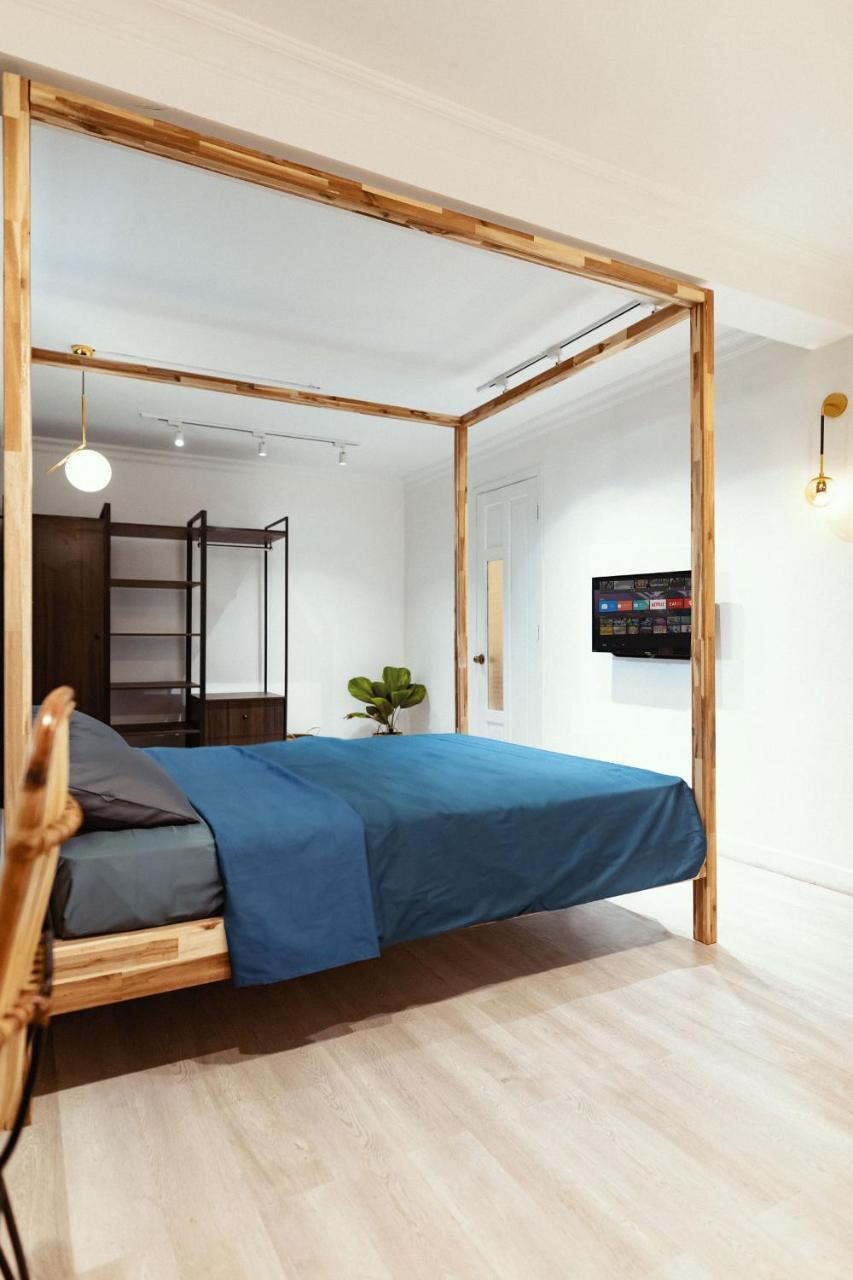Chilla Palace Homestay Хошимин Екстериор снимка